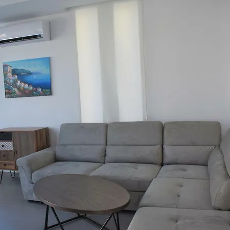 Nyaraló Milos 9 Protarász